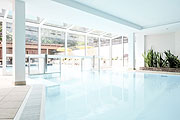 Beheizter Indoorpool im Zillertalerhof Alpine Hideaway in Mayrhofen(©Foto: Ute Niedermayr ZILLERTALERHOF Alpine Hideaway)